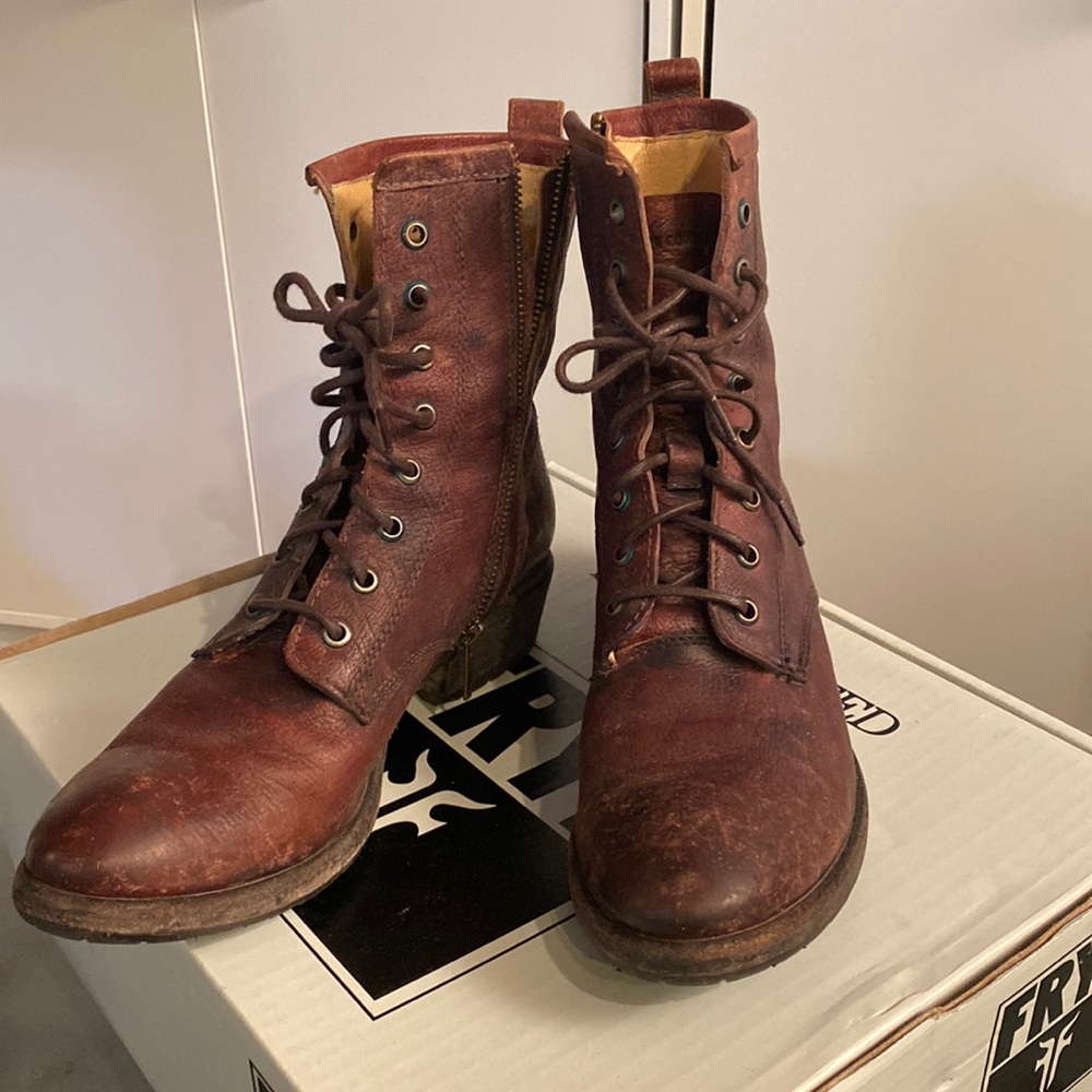 Frye ankle boot